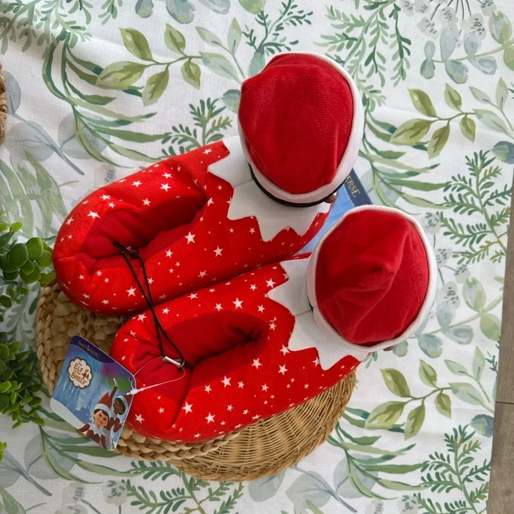 New Elf on the Shelf Holiday Christmas Character Slippers Girls size XL (4-5)
